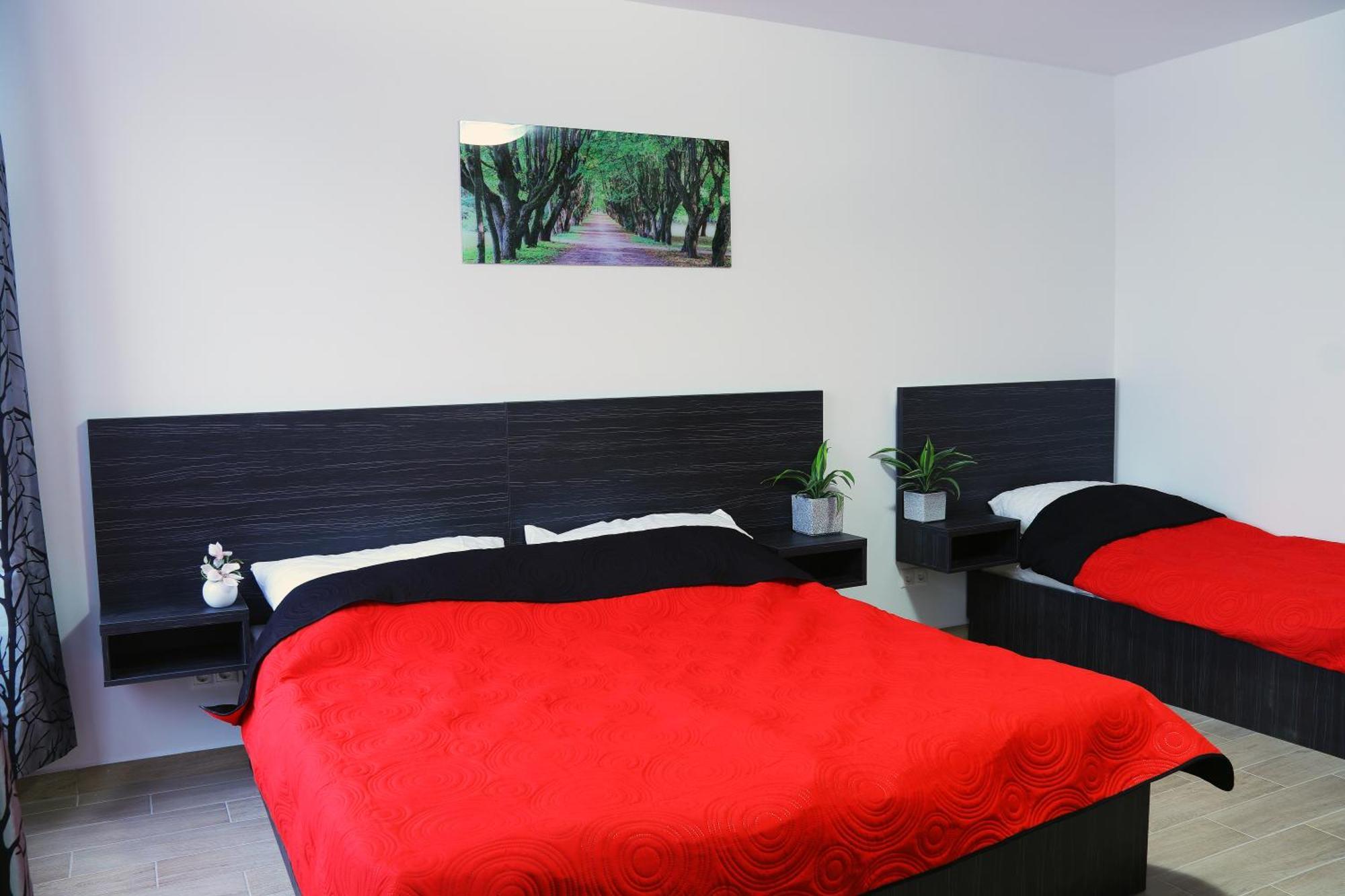 Top Hotel Vertesszolos Luaran gambar