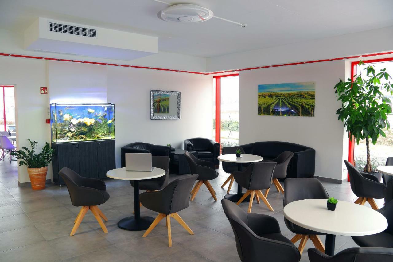 Top Hotel Vertesszolos Luaran gambar